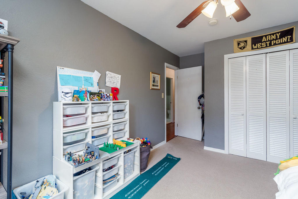 CORDOVA PARK - Residential