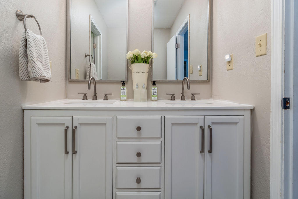 CORDOVA PARK - Residential