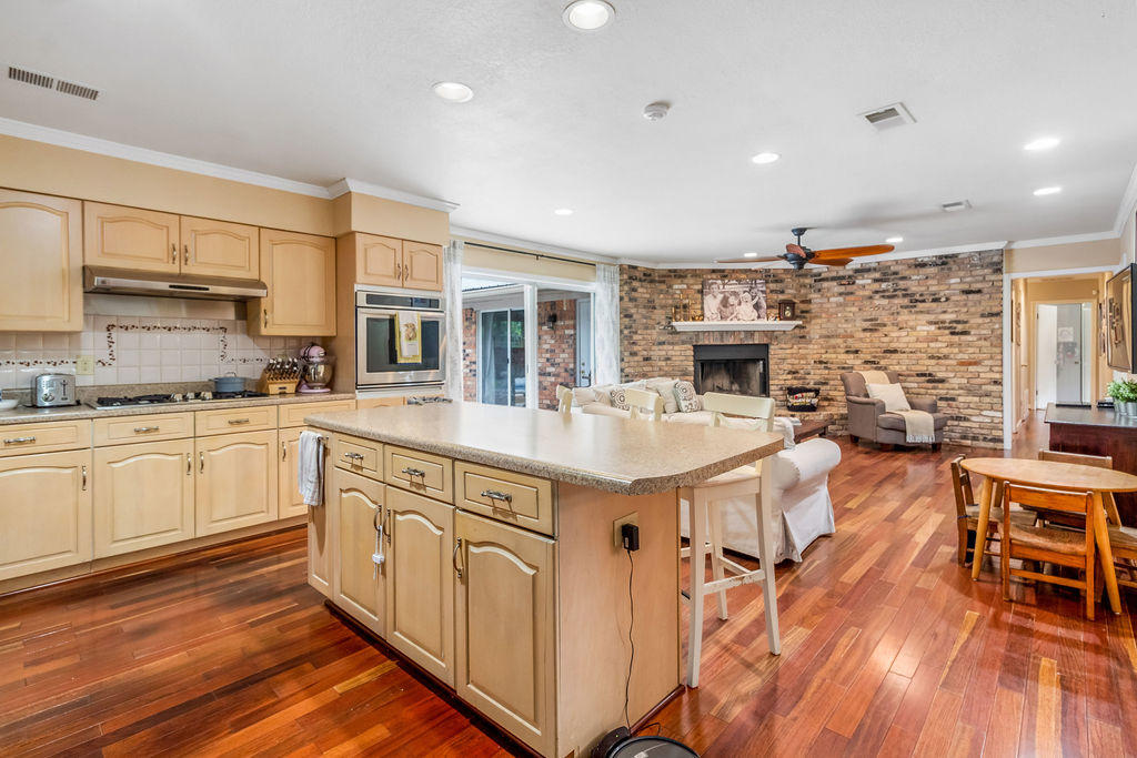 CORDOVA PARK - Residential