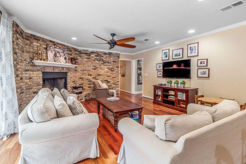 CORDOVA PARK - Residential