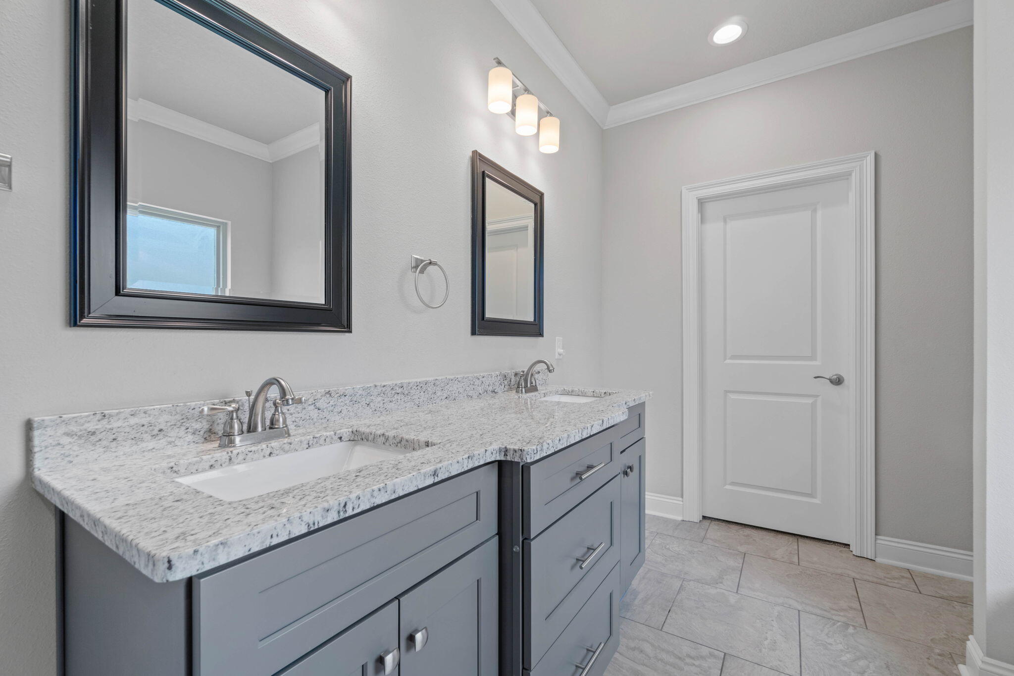 NAVARRE S/D 2ND ADDN - Residential