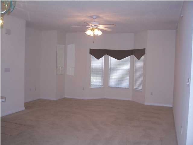 THE OAKS AT NICEVILLE PH I - Residential Lease