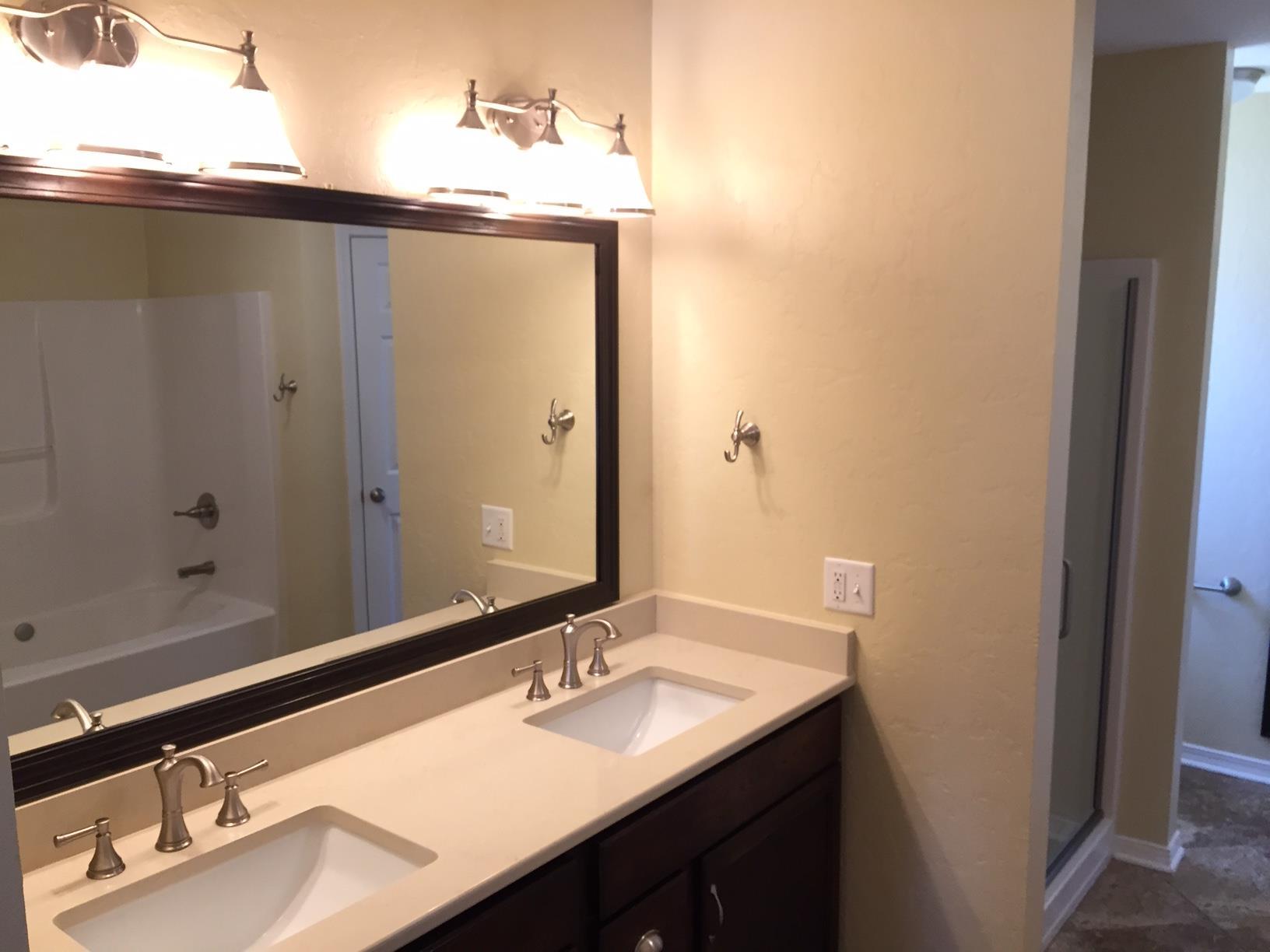 SHADOW OAK S/D - Residential