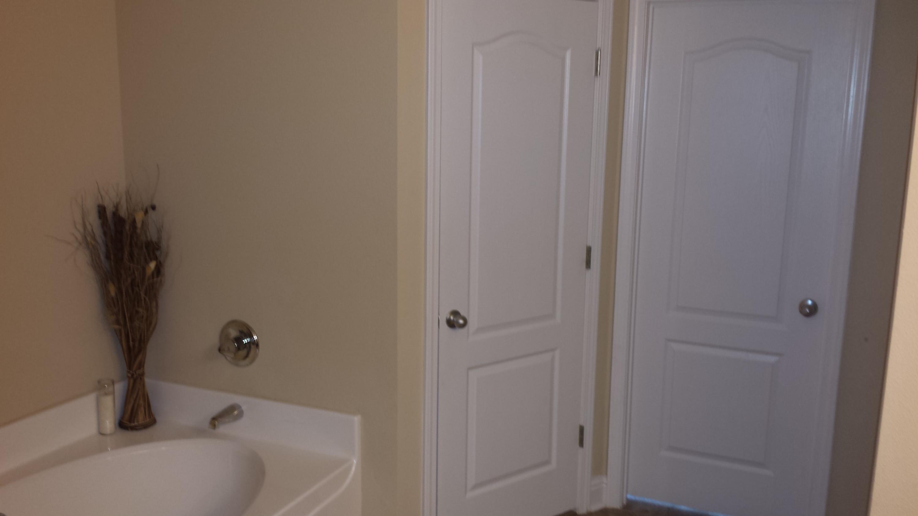 SILVER SPRINGS EST - Residential