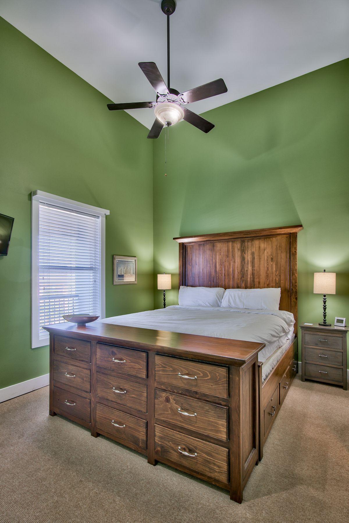 INN AT GULF PLACE - Residential