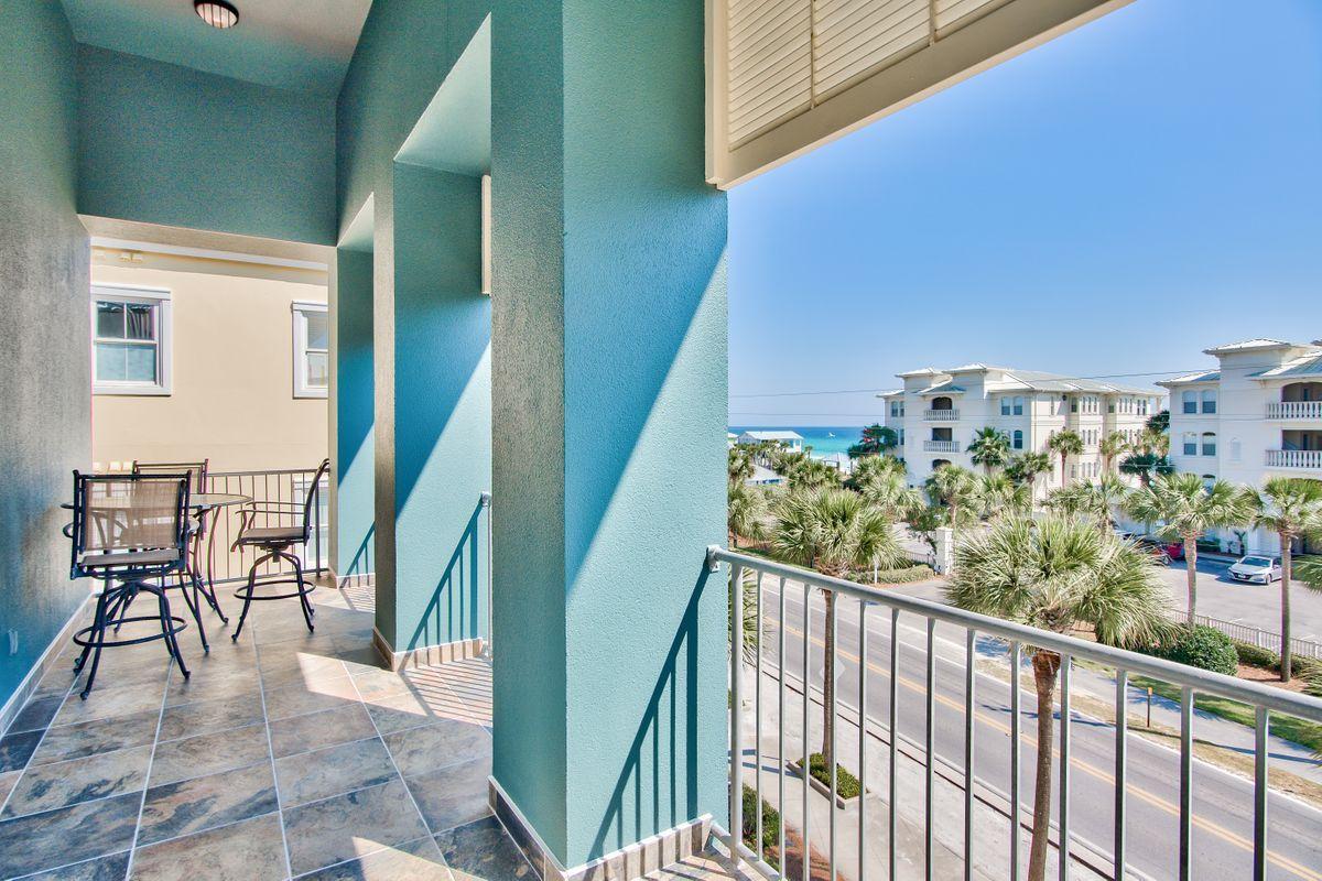 INN AT GULF PLACE - Residential