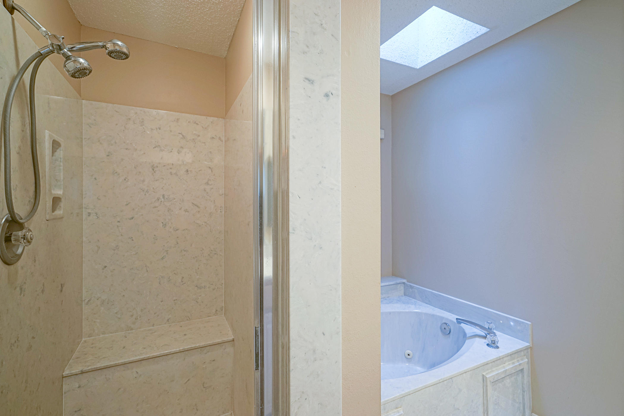 PARKWOOD ESTATES PH 2 BLUEWATER BAY - Residential