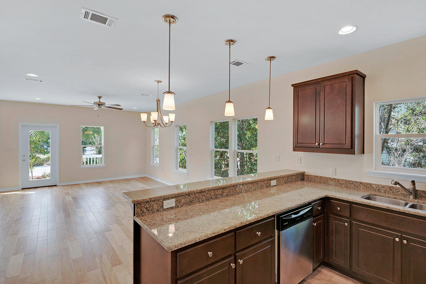 HIDDEN GROVE - Residential