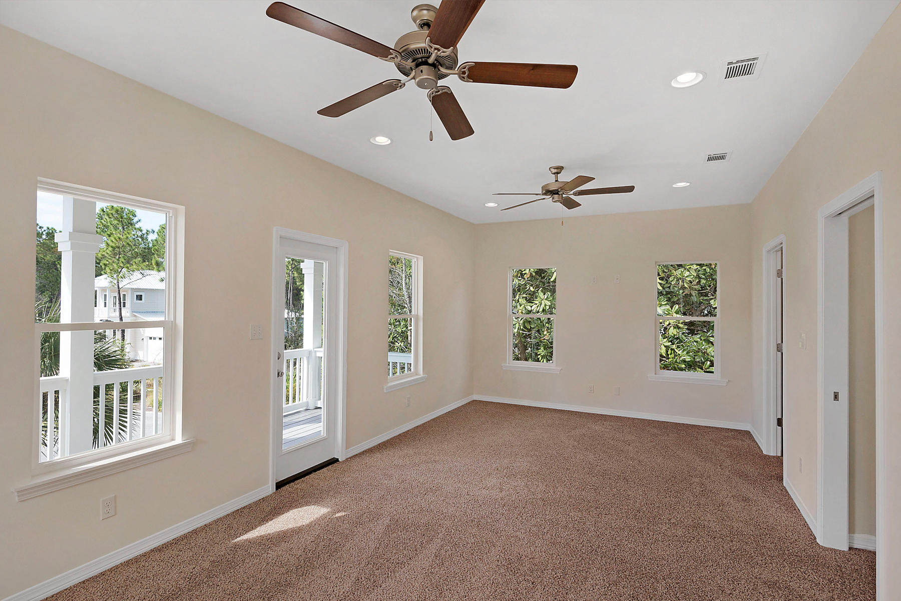 HIDDEN GROVE - Residential