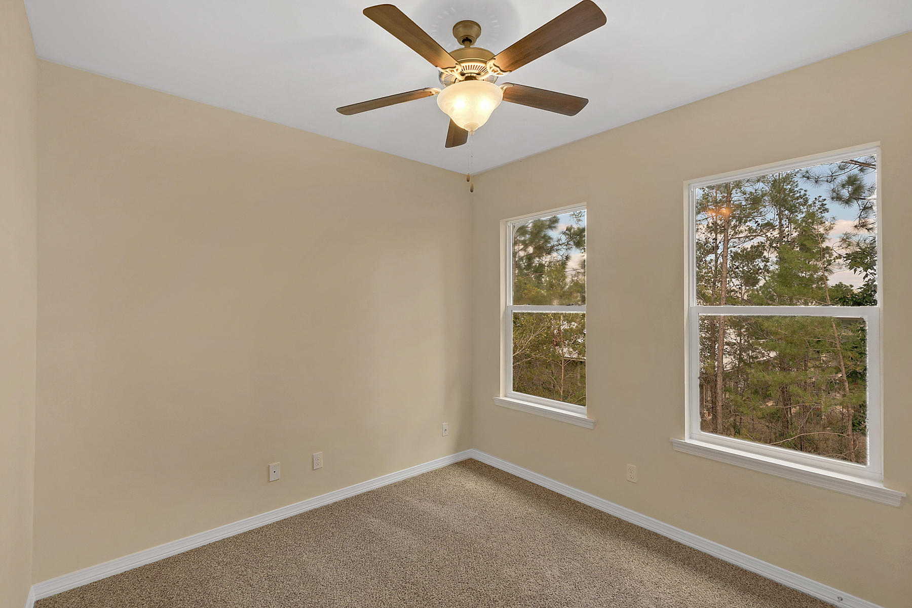 HIDDEN GROVE - Residential