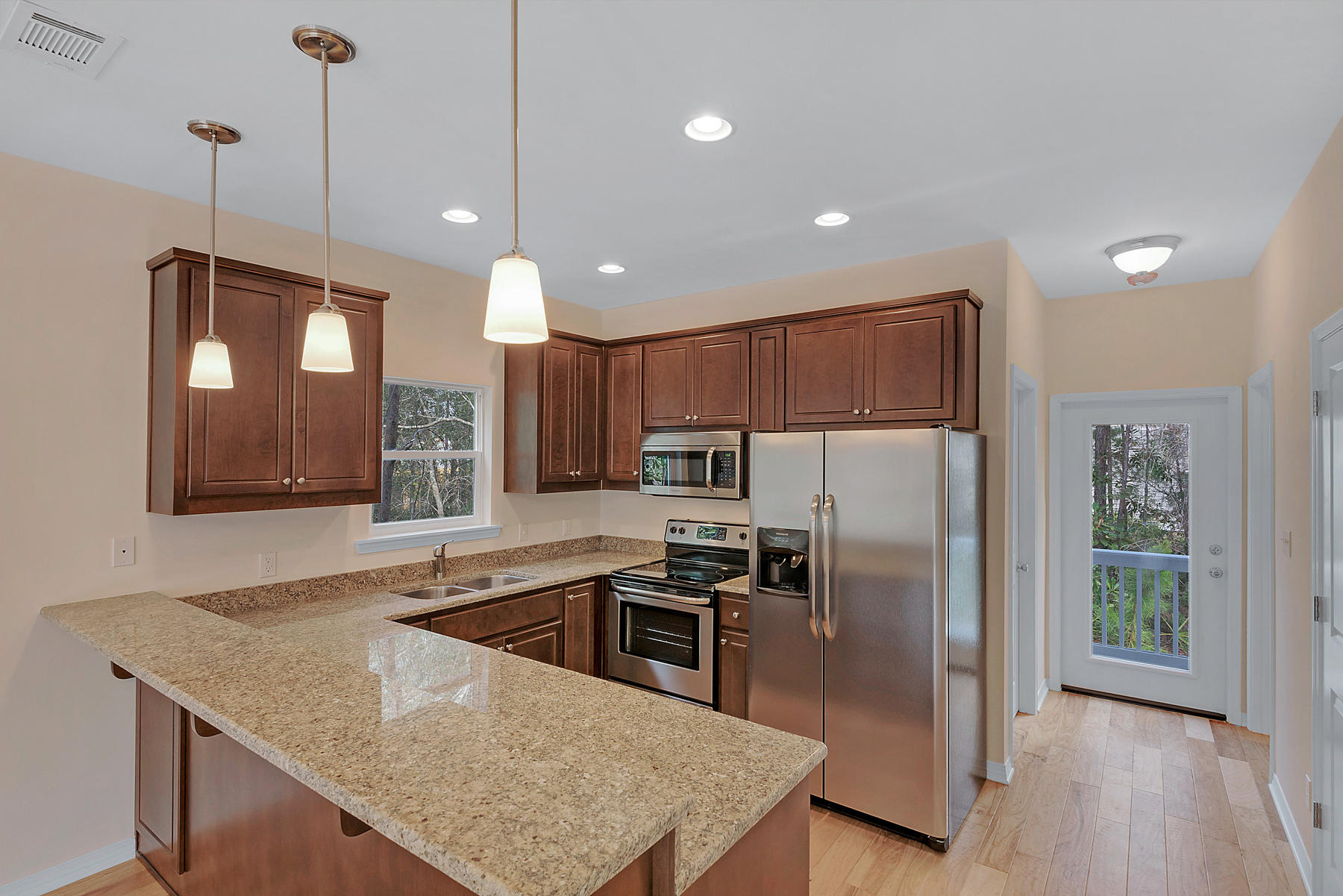 HIDDEN GROVE - Residential