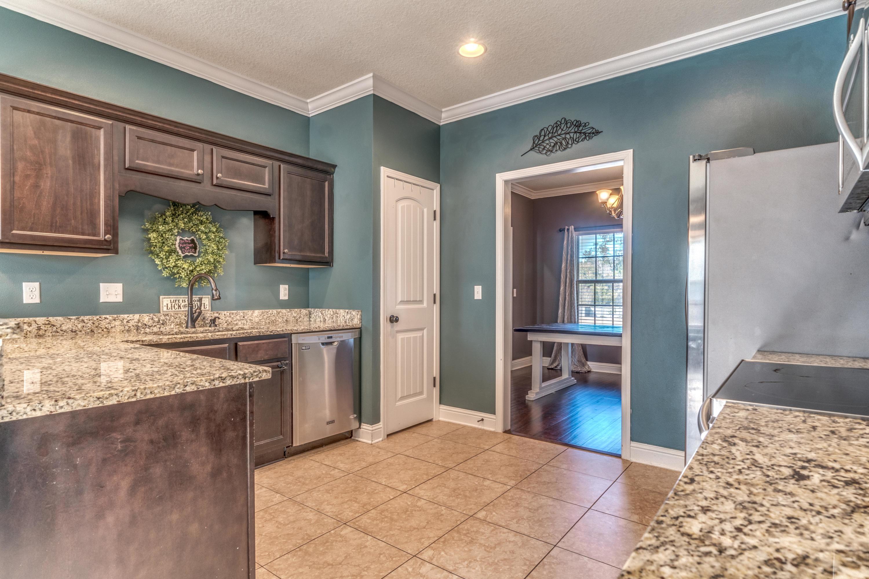 LAKE ARTHUR ESTATES - Residential