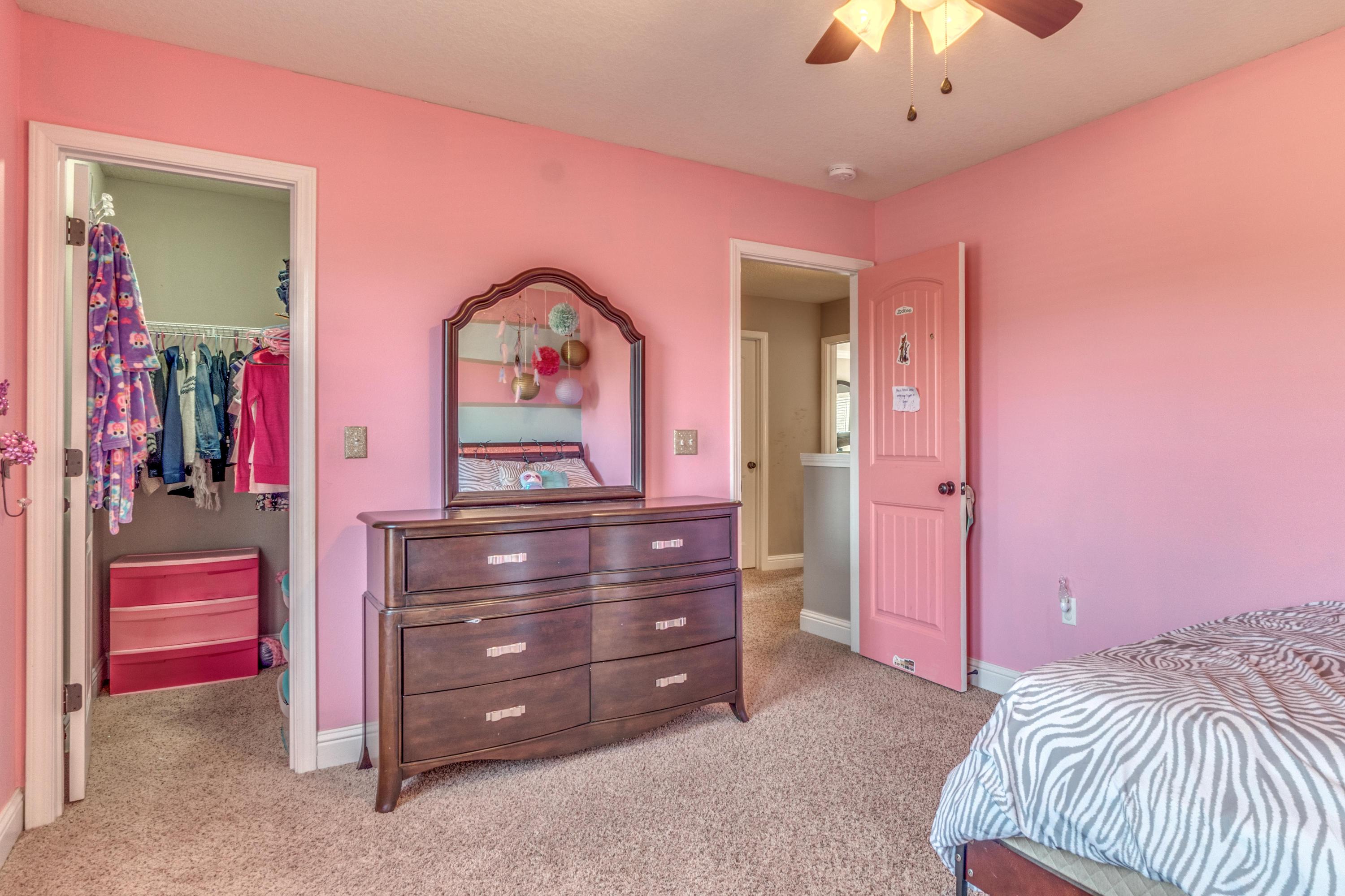 LAKE ARTHUR ESTATES - Residential