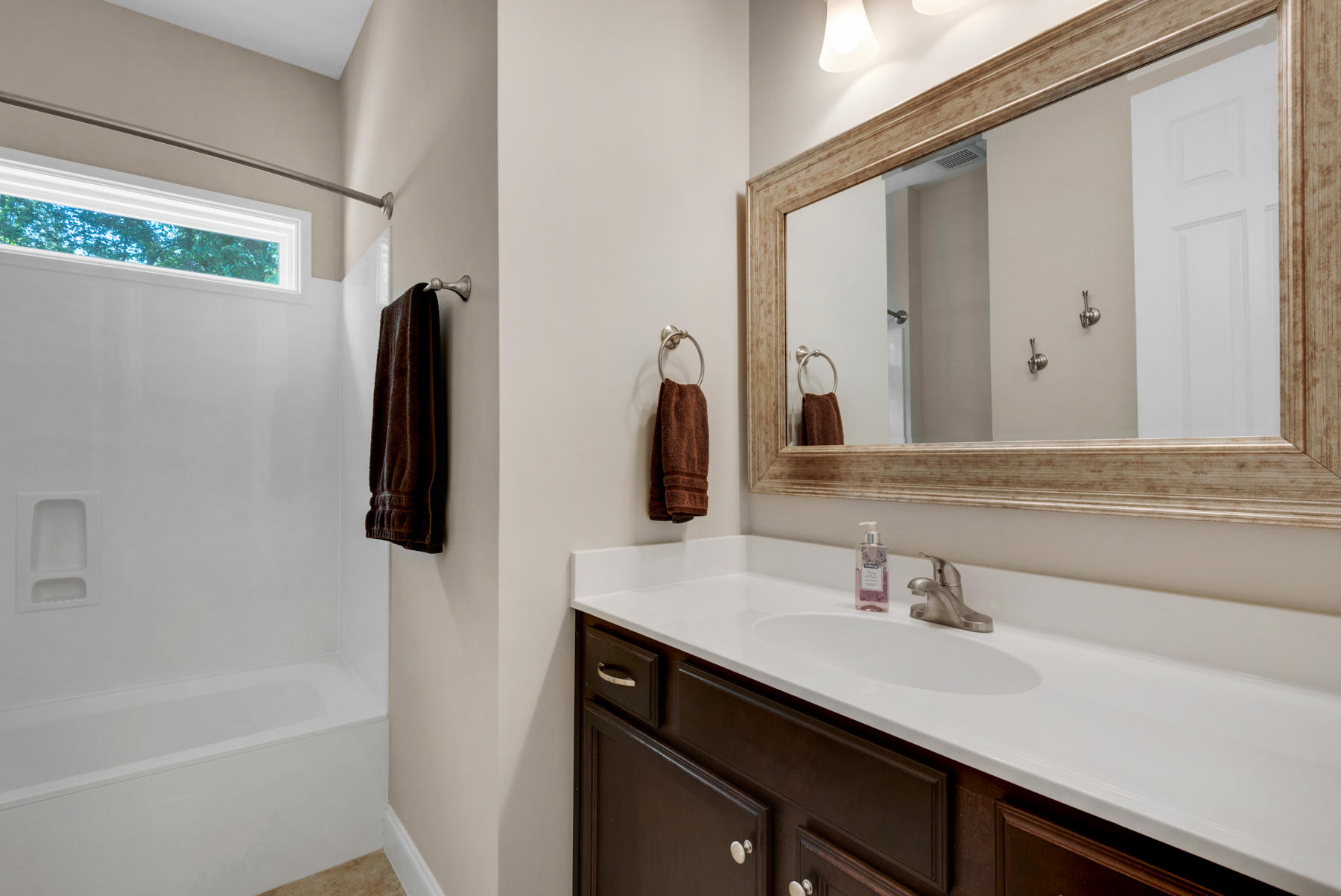 BAY BREEZE - Residential