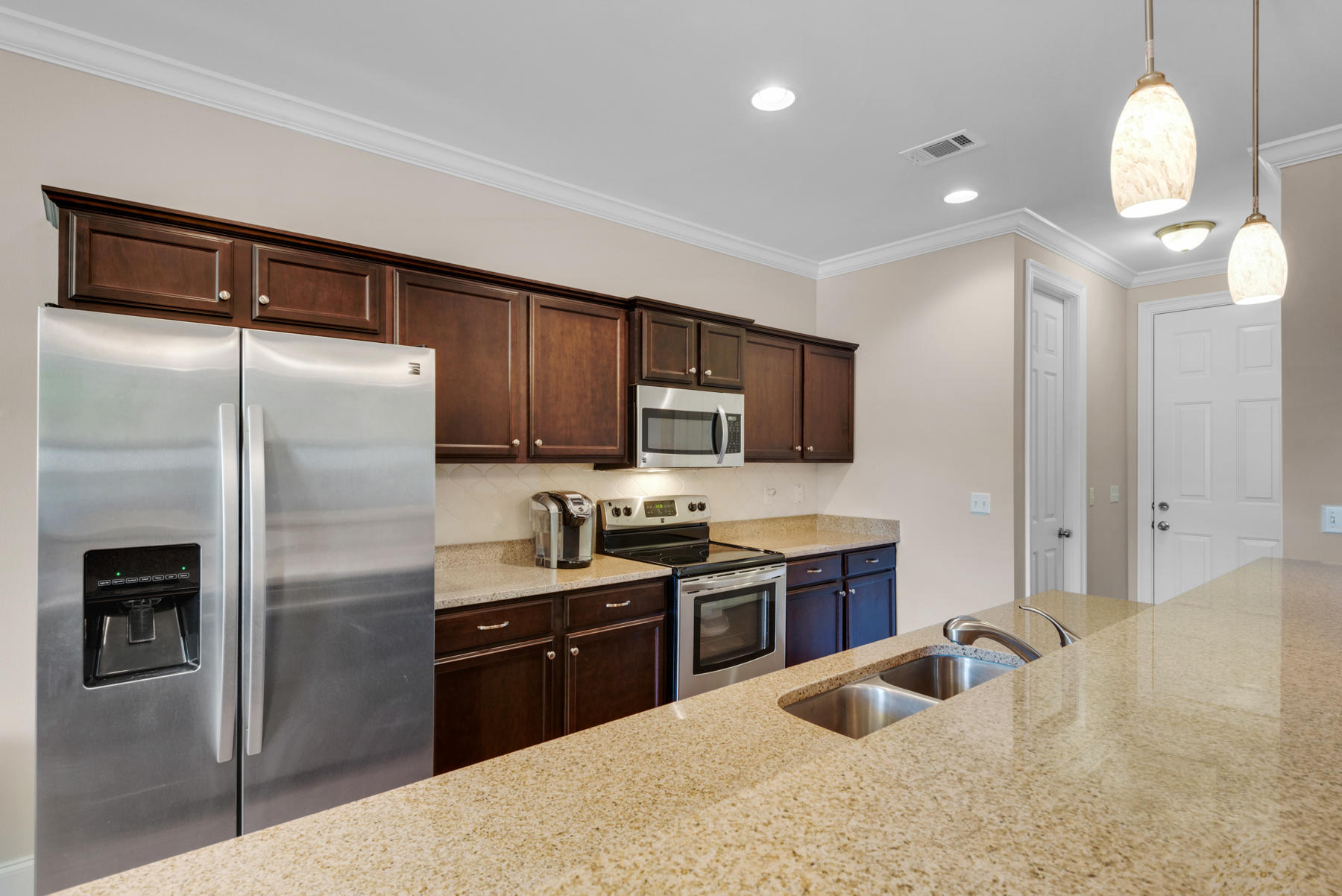 BAY BREEZE - Residential