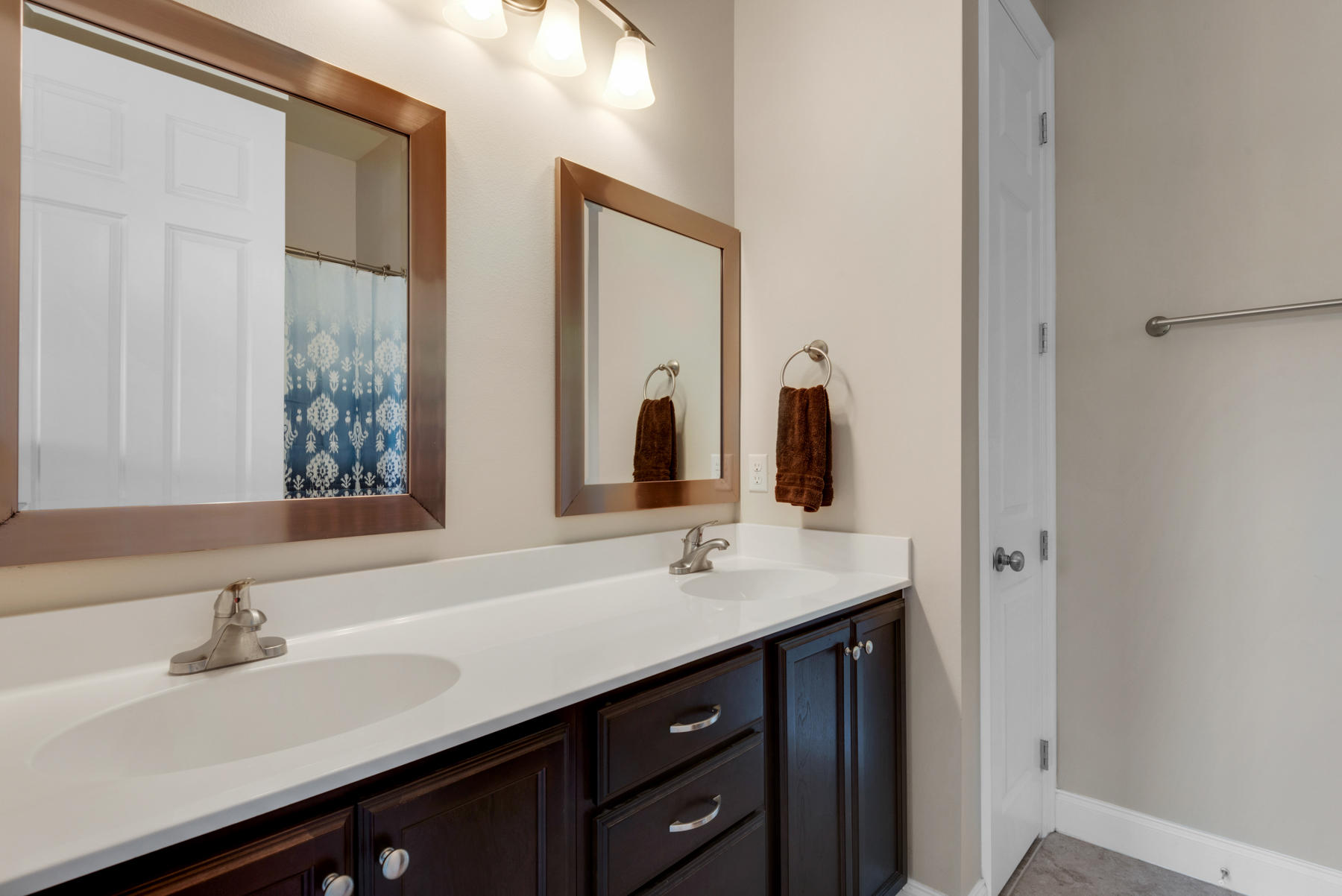 BAY BREEZE - Residential