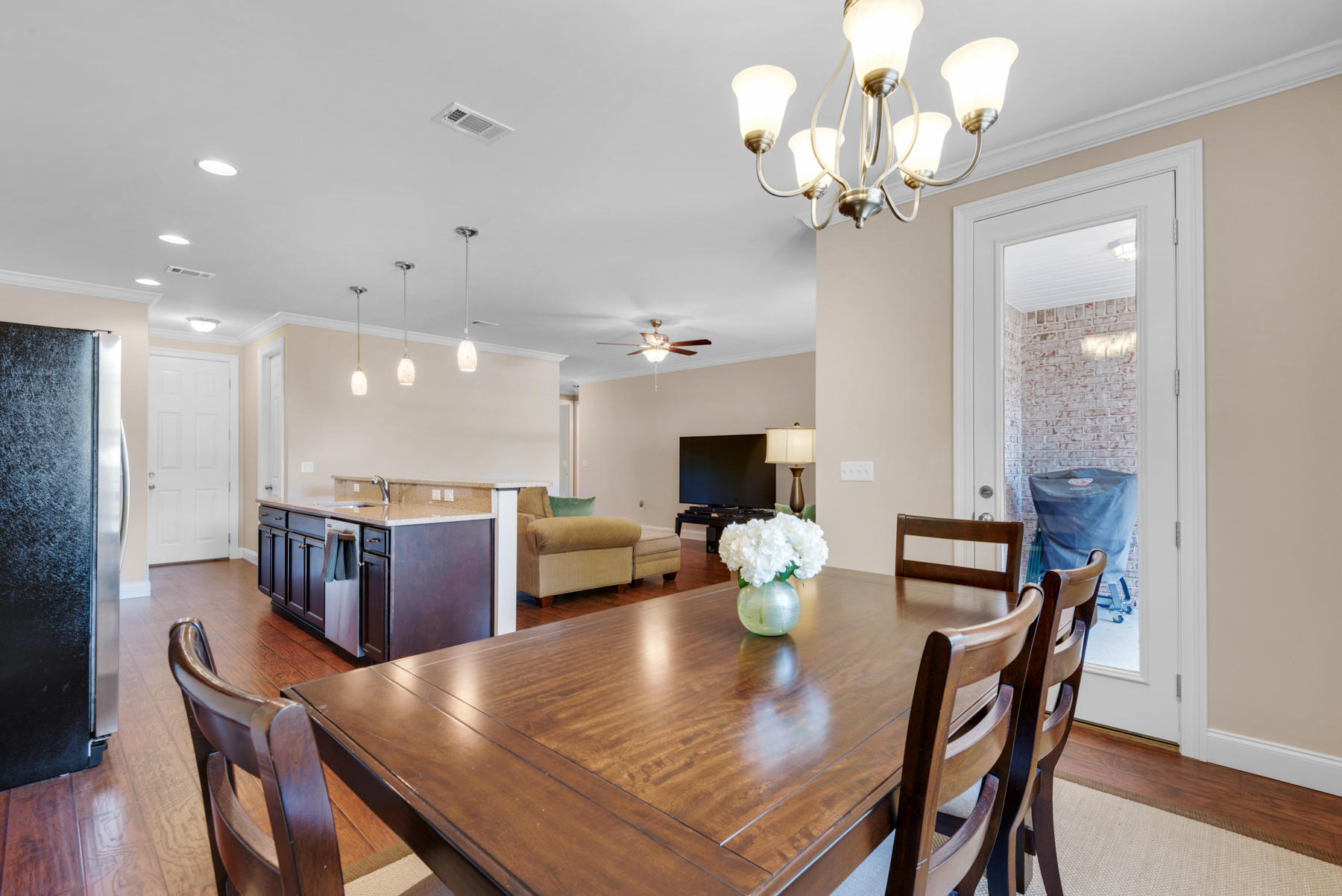 BAY BREEZE - Residential