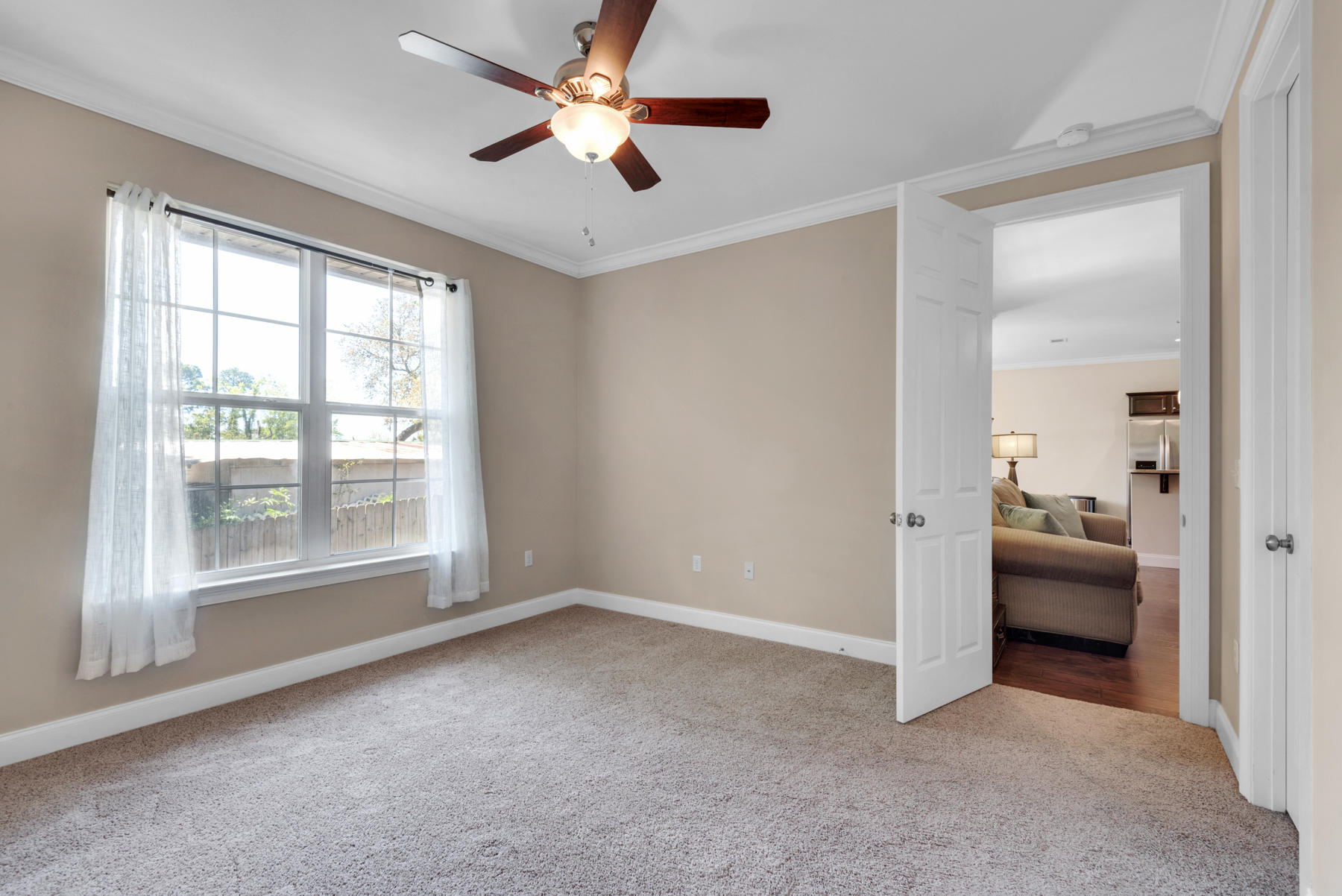 BAY BREEZE - Residential