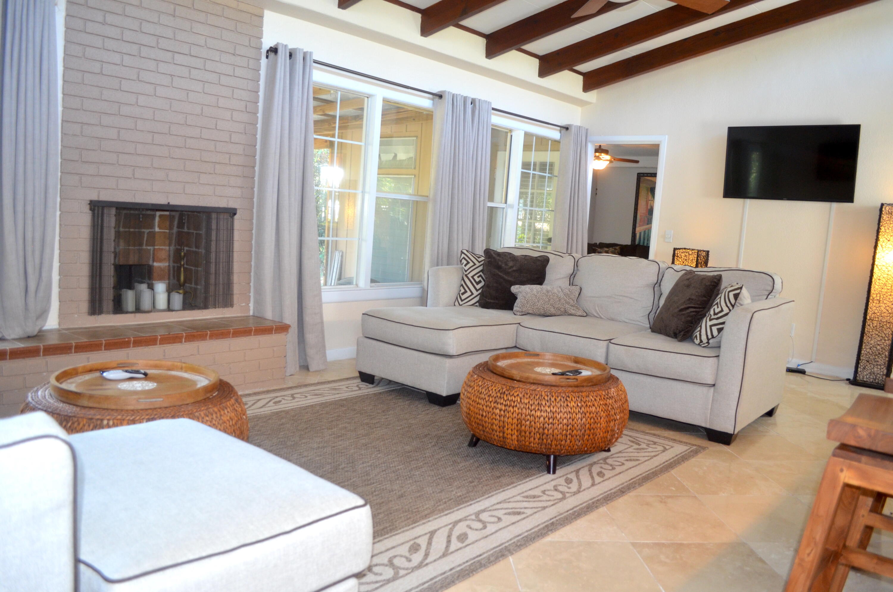 VILLA RUSS PARK - Residential