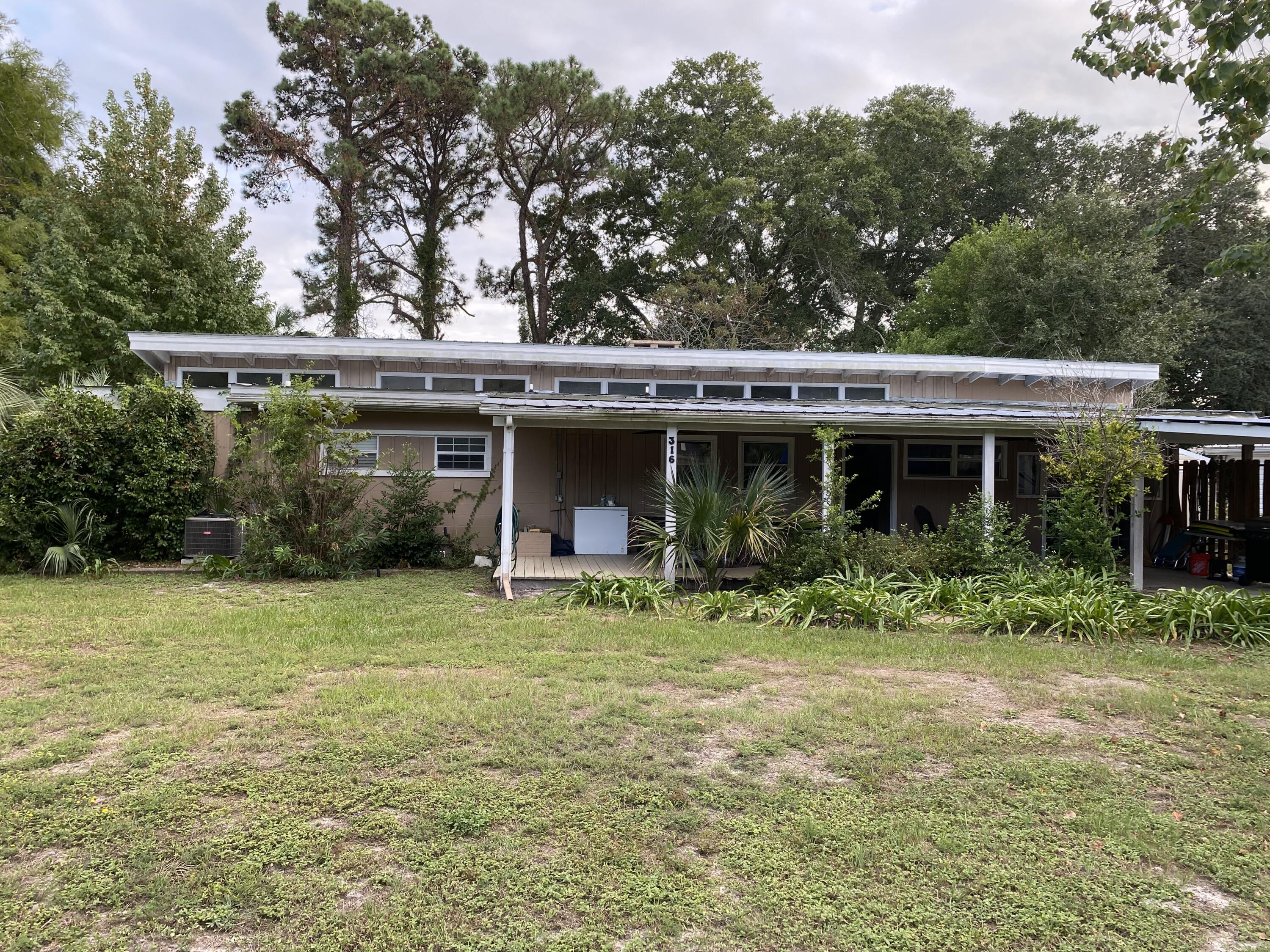 VILLA RUSS PARK - Residential