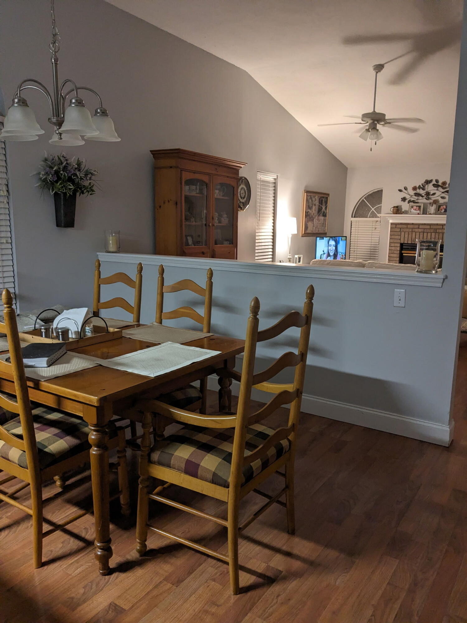 Parkwood Circle - Residential Lease