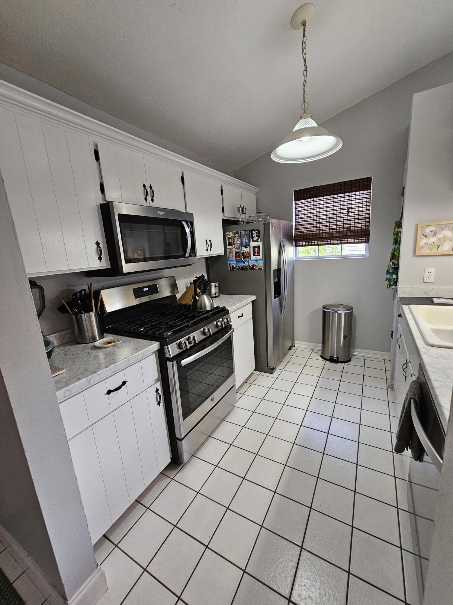 Parkwood Circle - Residential Lease