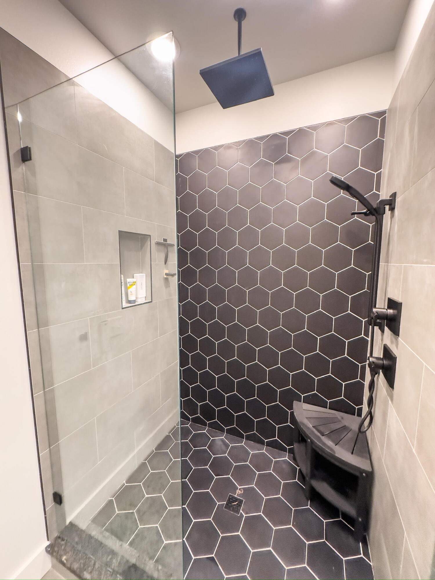 Daughettes 1st Addition - Residential