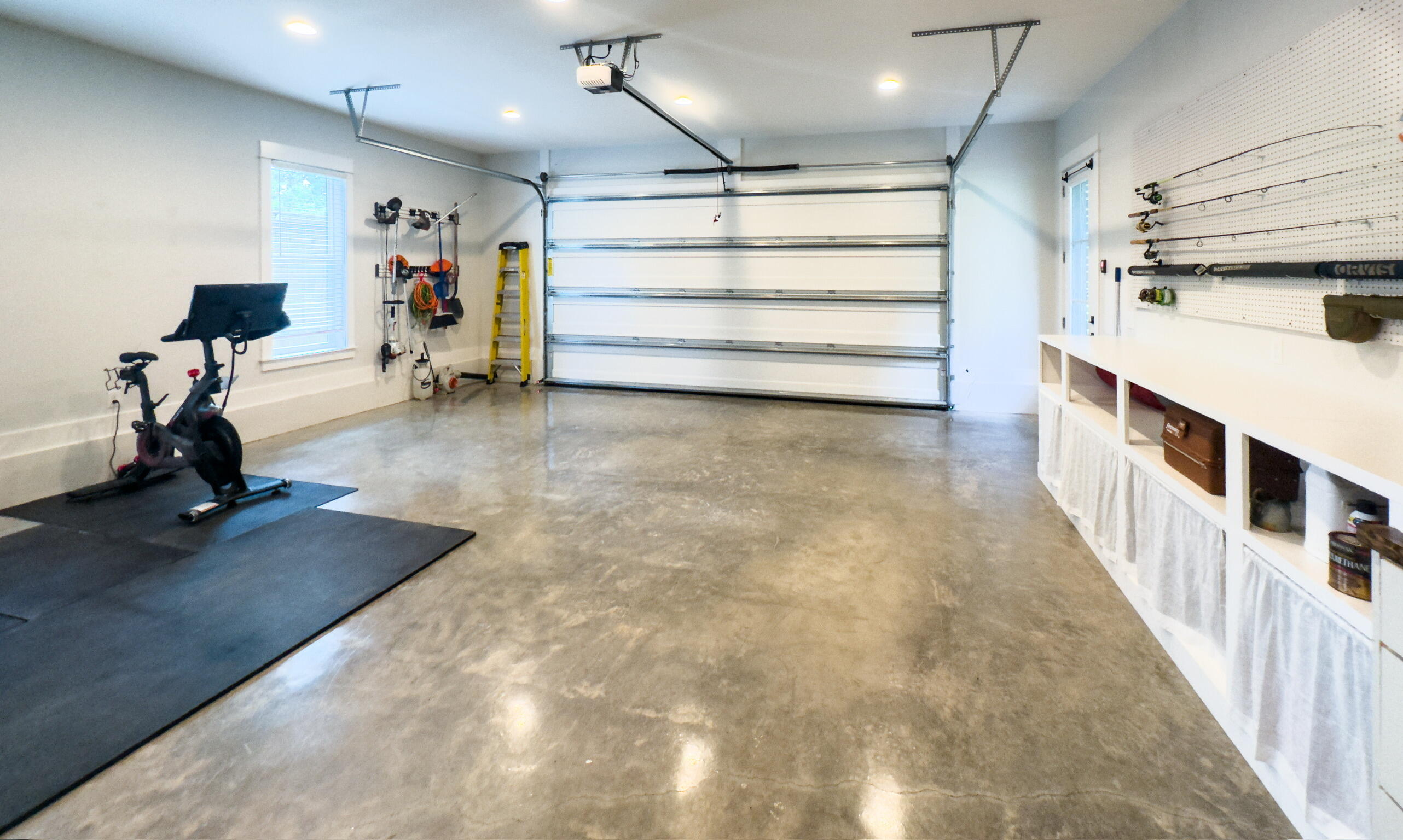 Daughettes 1st Addition - Residential