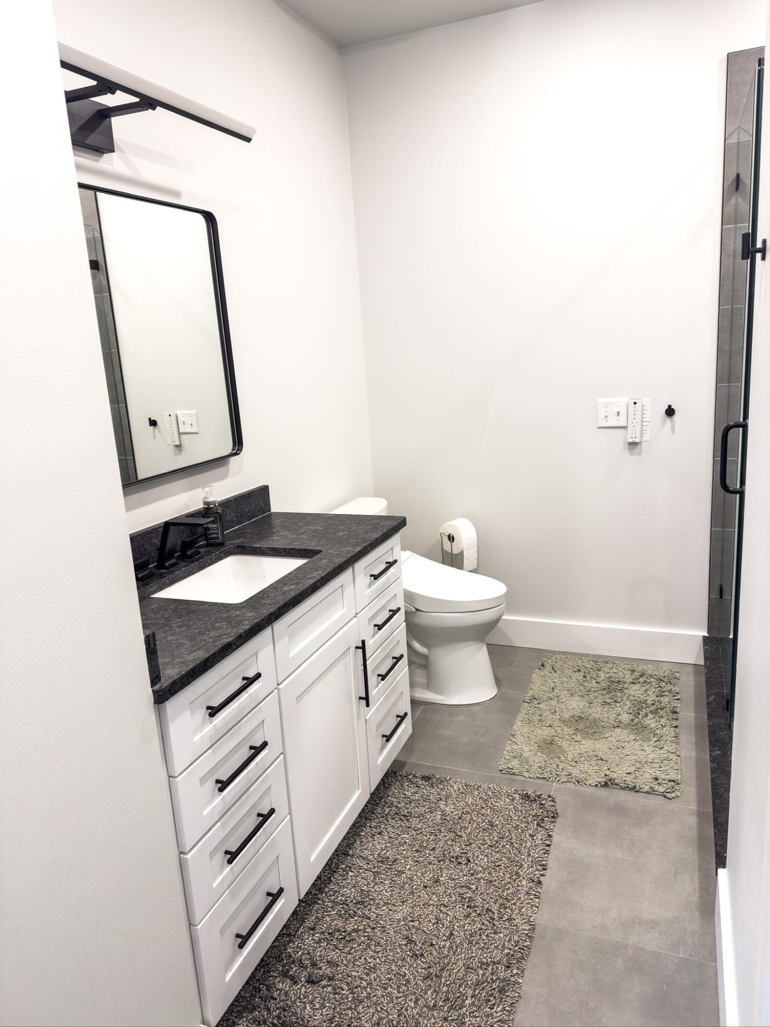 Daughettes 1st Addition - Residential