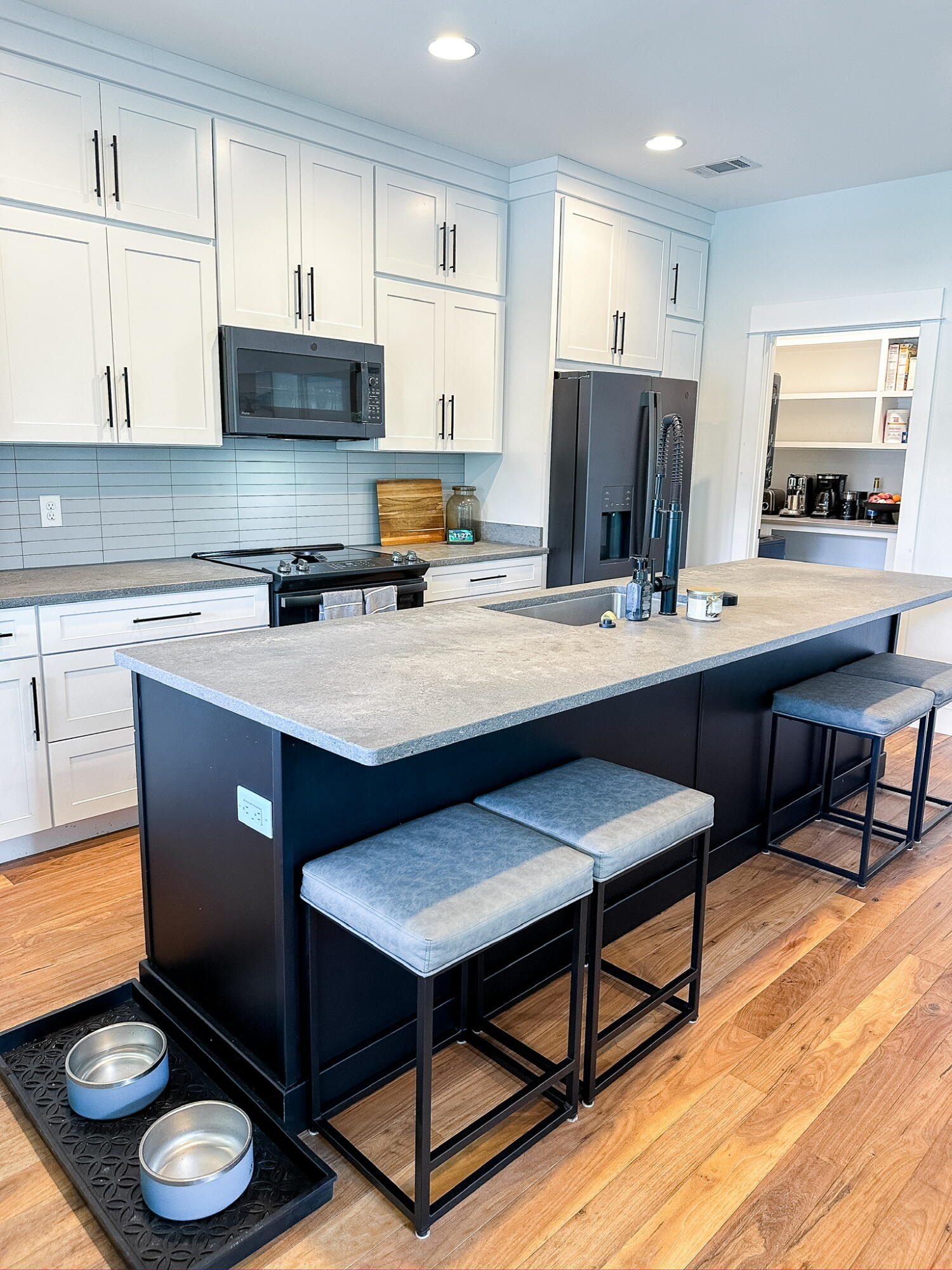 Daughettes 1st Addition - Residential