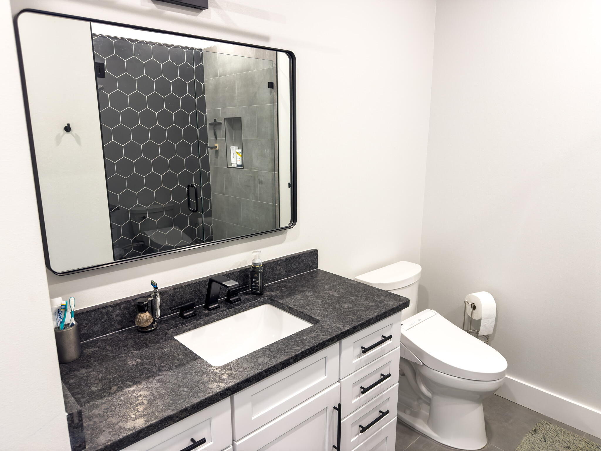 Daughettes 1st Addition - Residential