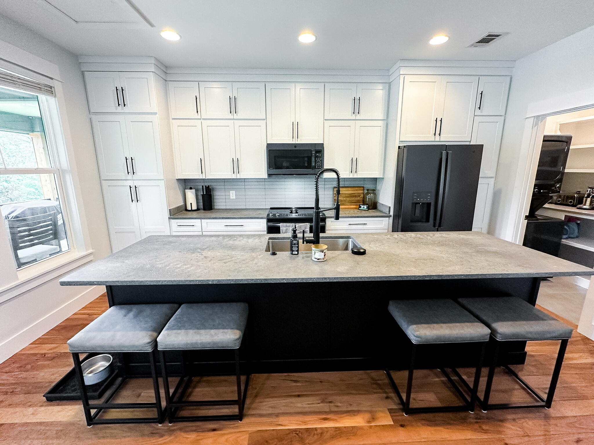 Daughettes 1st Addition - Residential