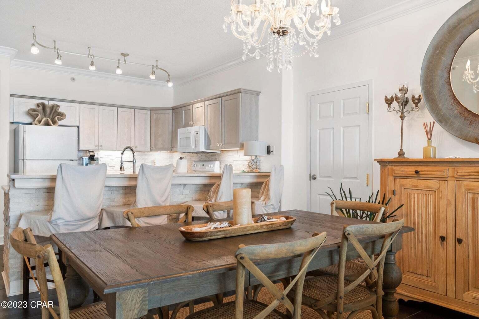 EMERALD ISLE - Residential