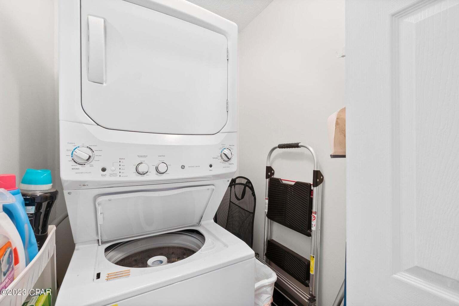 EMERALD ISLE - Residential