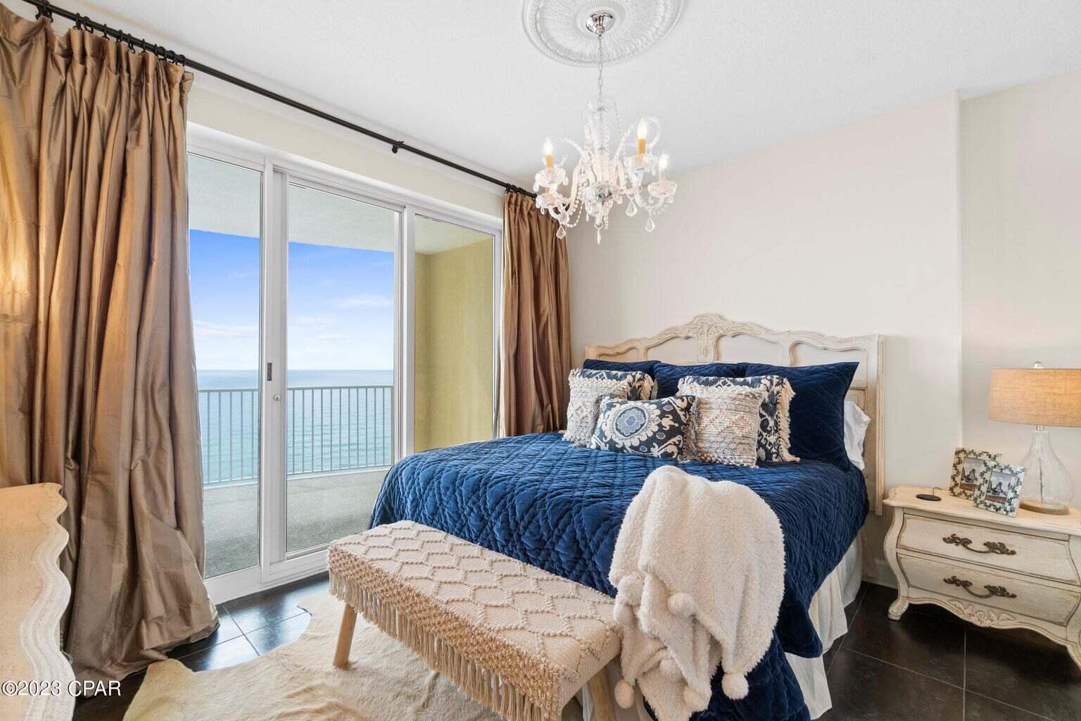 EMERALD ISLE - Residential