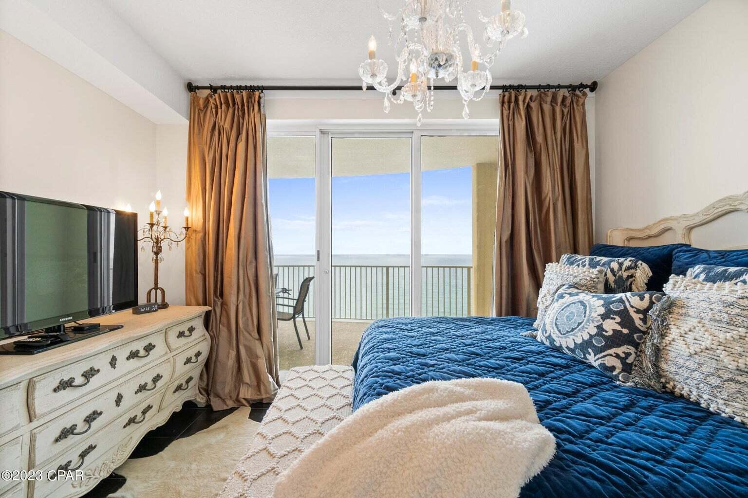 EMERALD ISLE - Residential