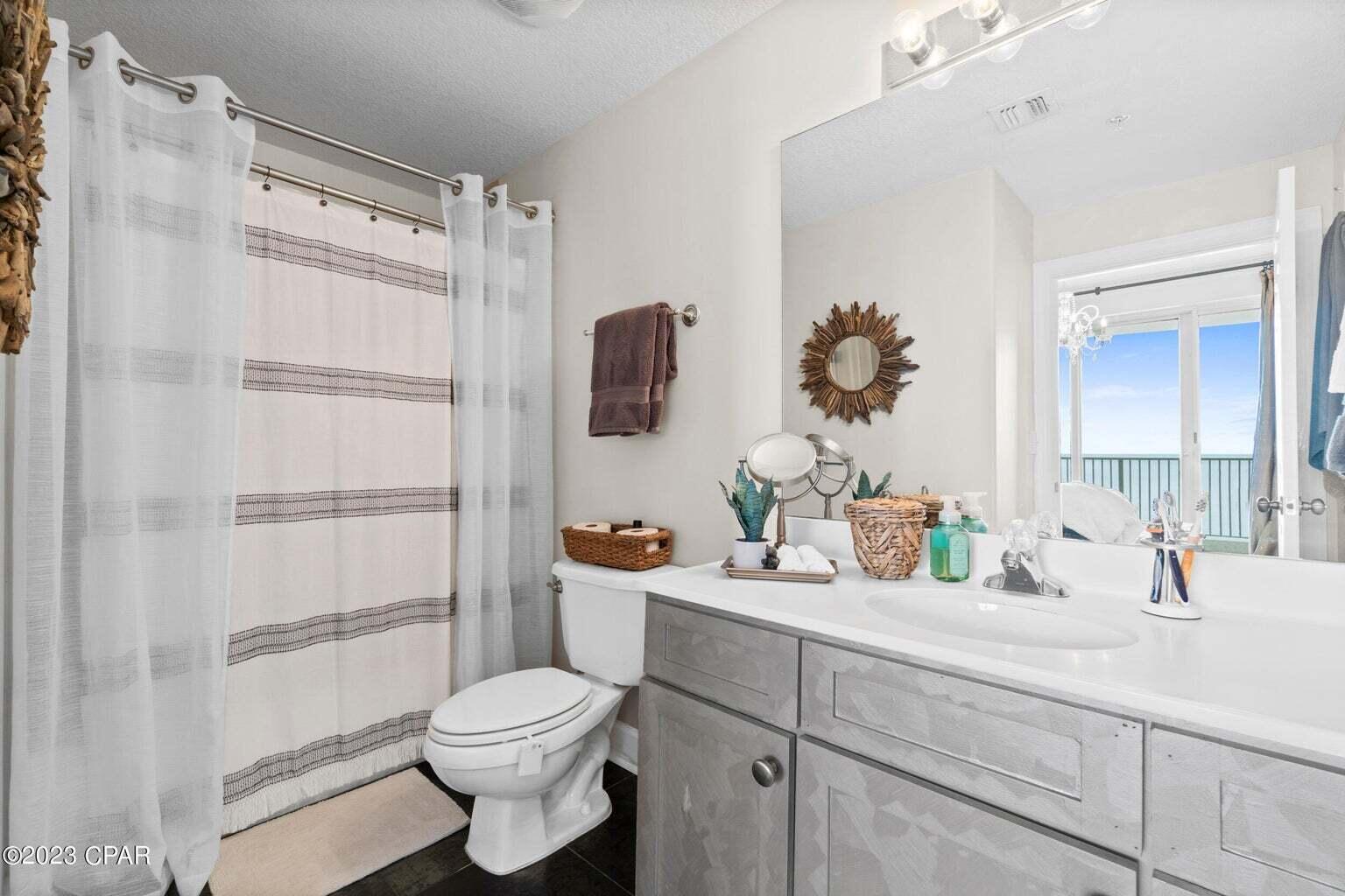 EMERALD ISLE - Residential