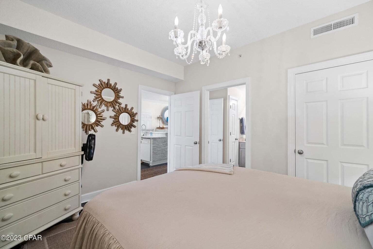 EMERALD ISLE - Residential