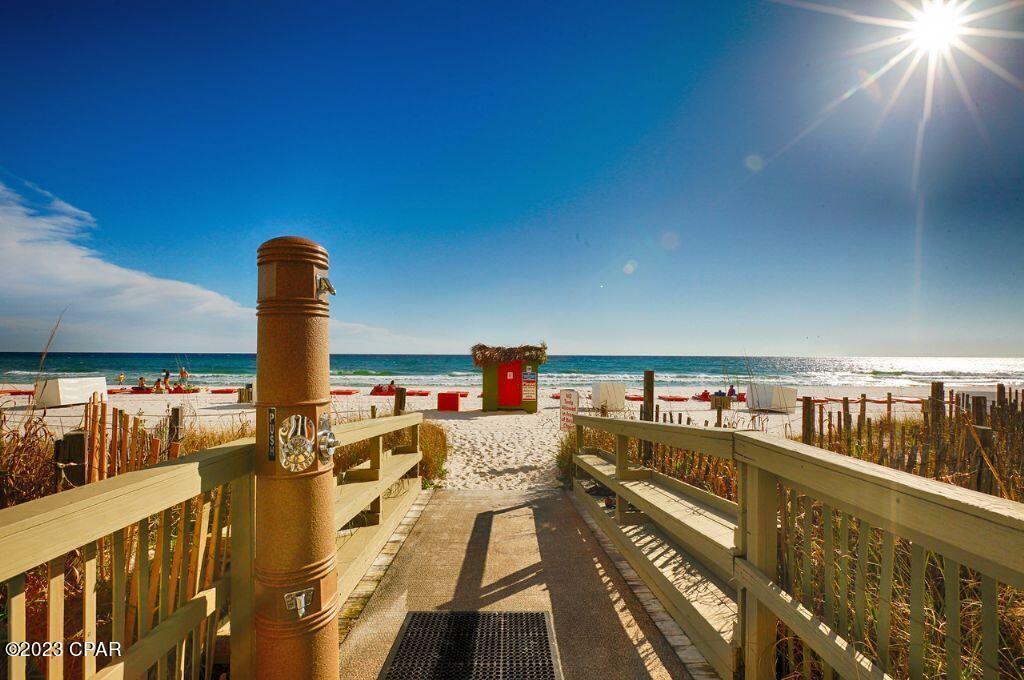 EMERALD ISLE - Residential