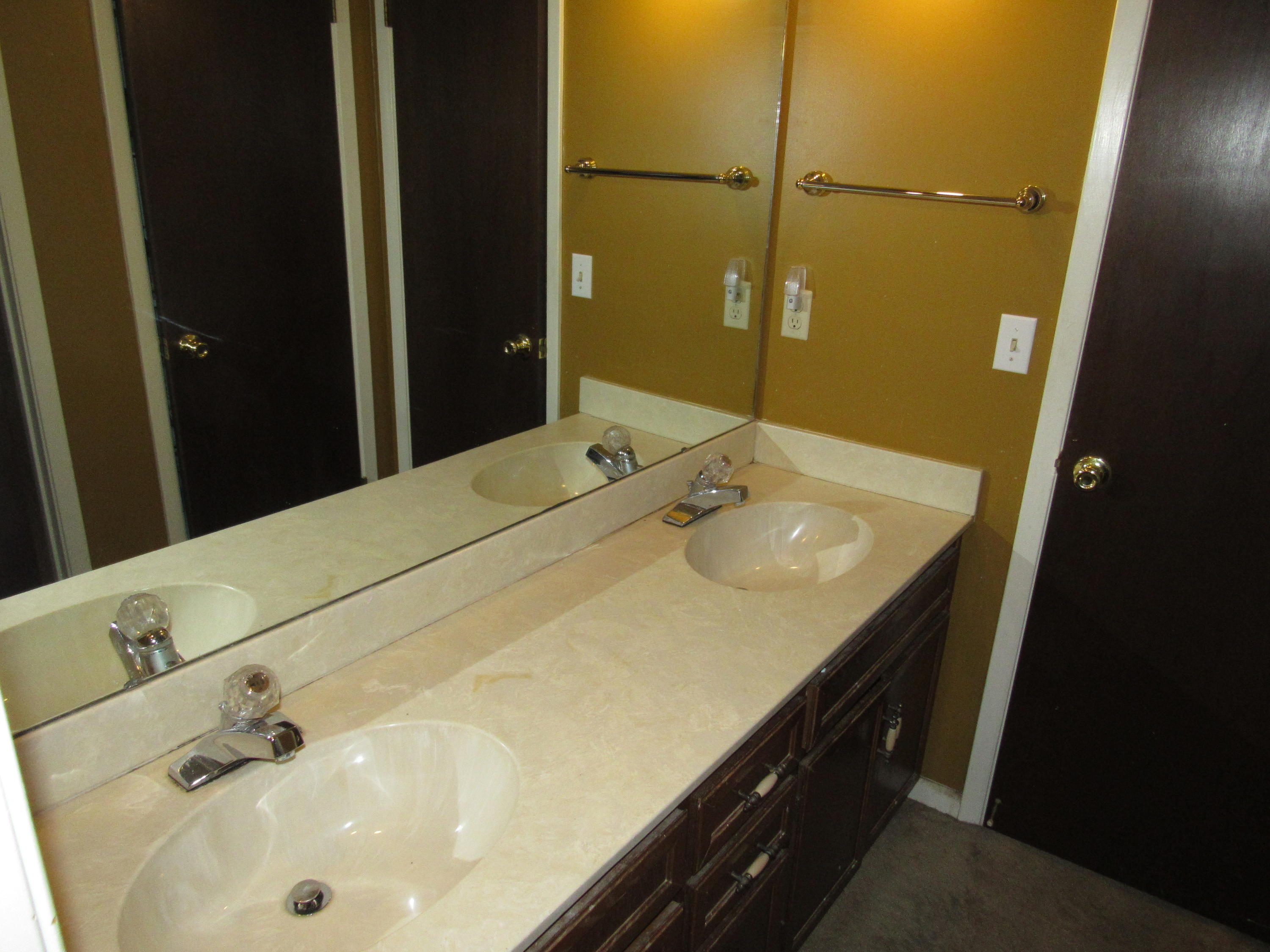 RAINTREE ESTATES - Residential