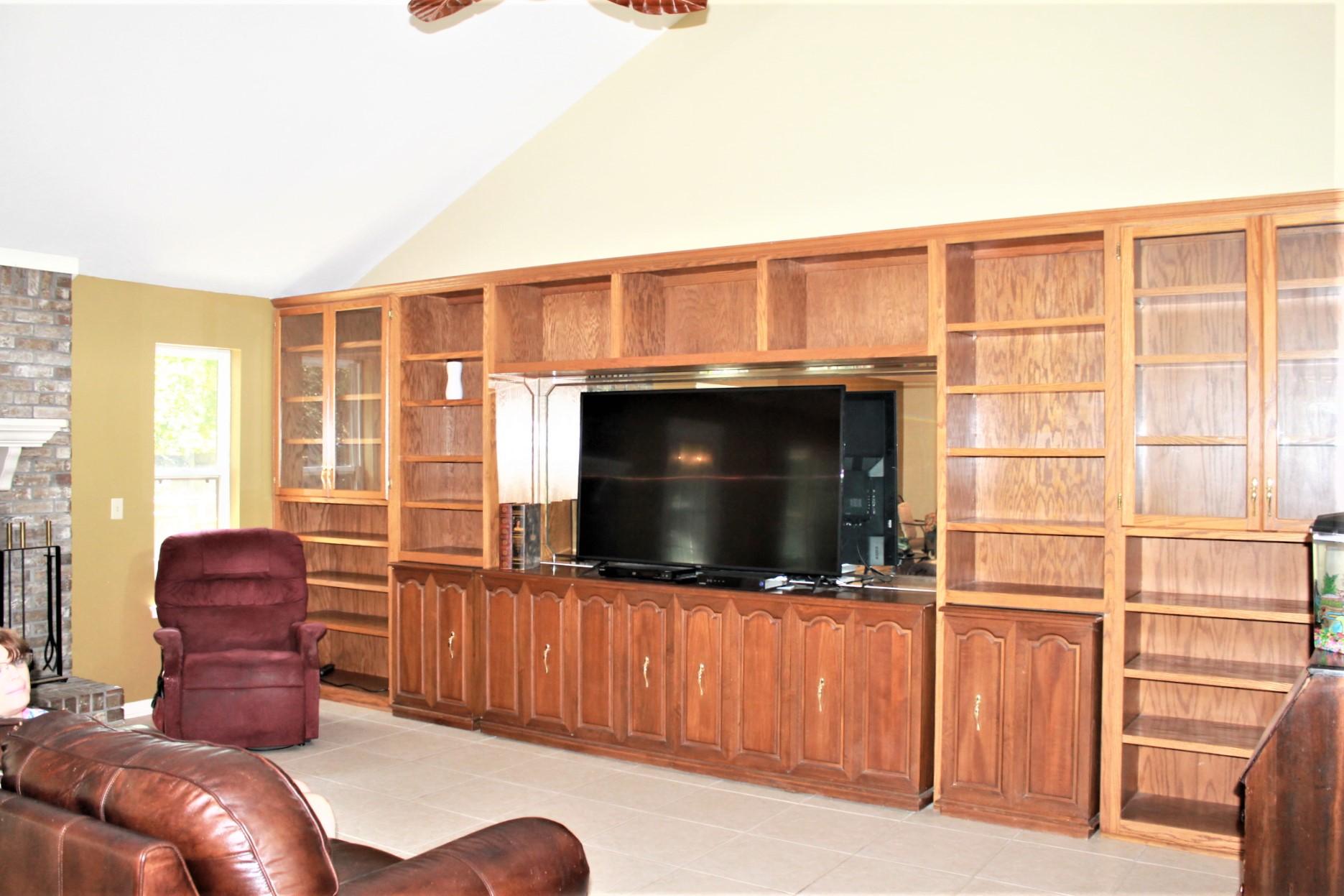 RAINTREE ESTATES - Residential