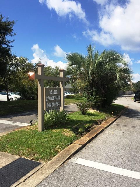 DESTIN RACQUET CLUB T/H - Residential