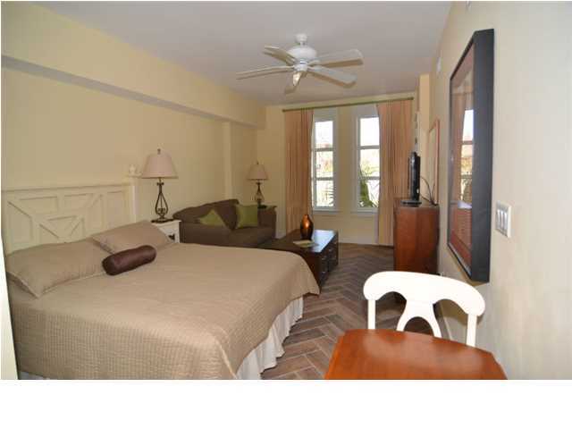 PILOT HOUSE - Residential Lease