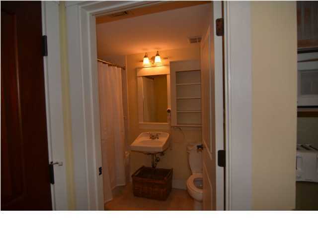 PILOT HOUSE - Residential Lease
