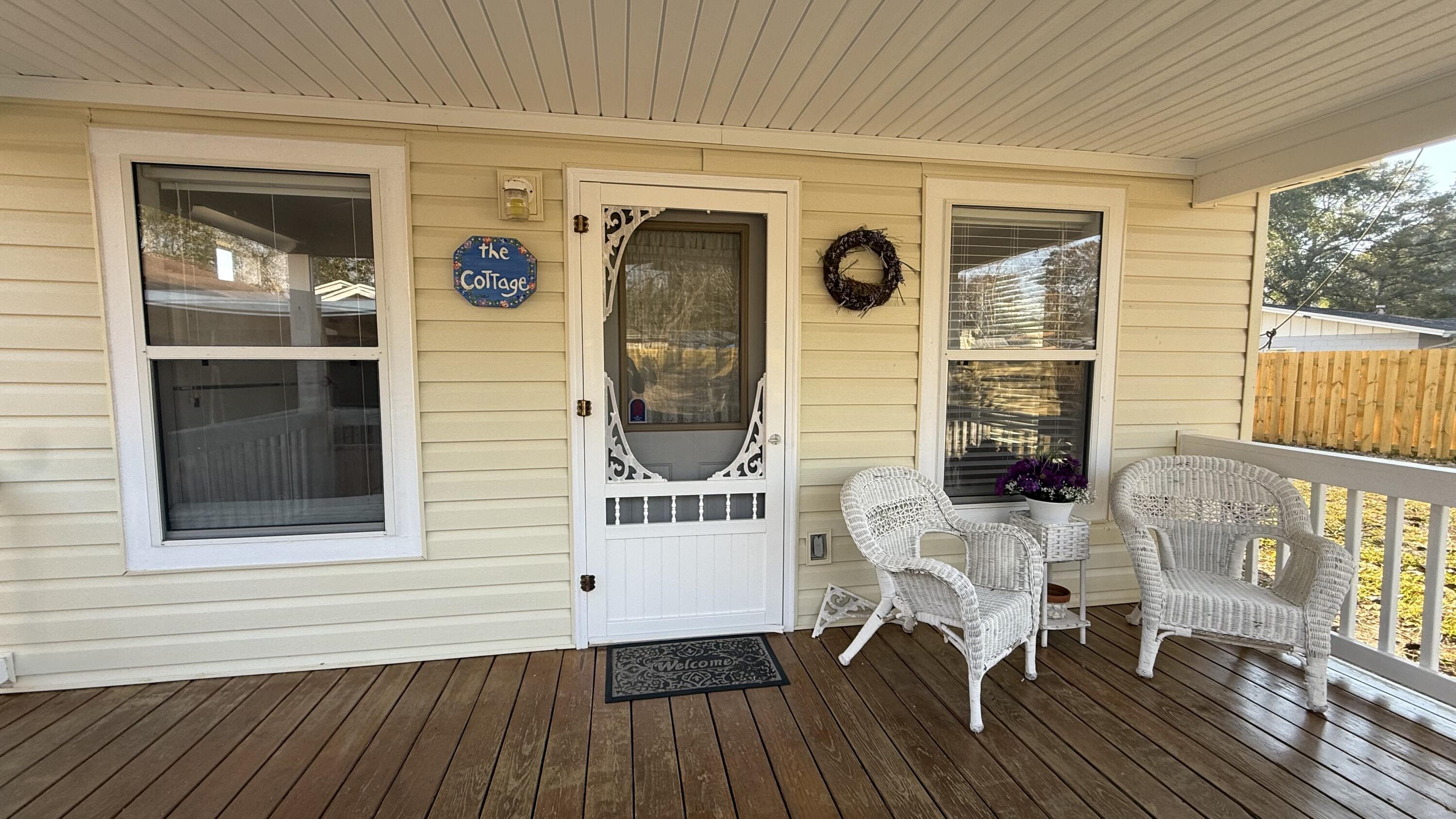 MUNICIPAL 2ND ADD LOT 20 BLK F - Residential