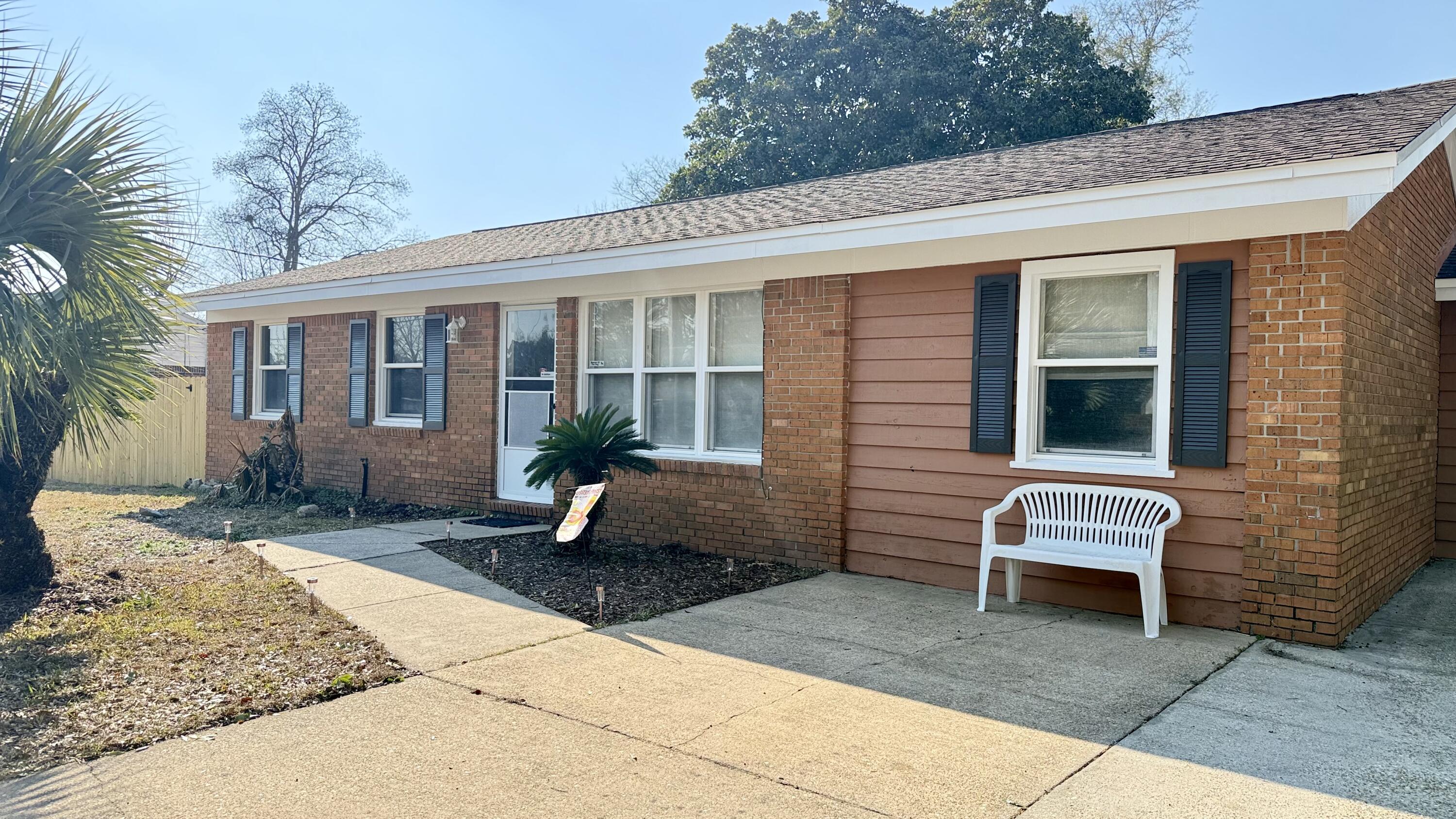 MUNICIPAL 2ND ADD LOT 20 BLK F - Residential