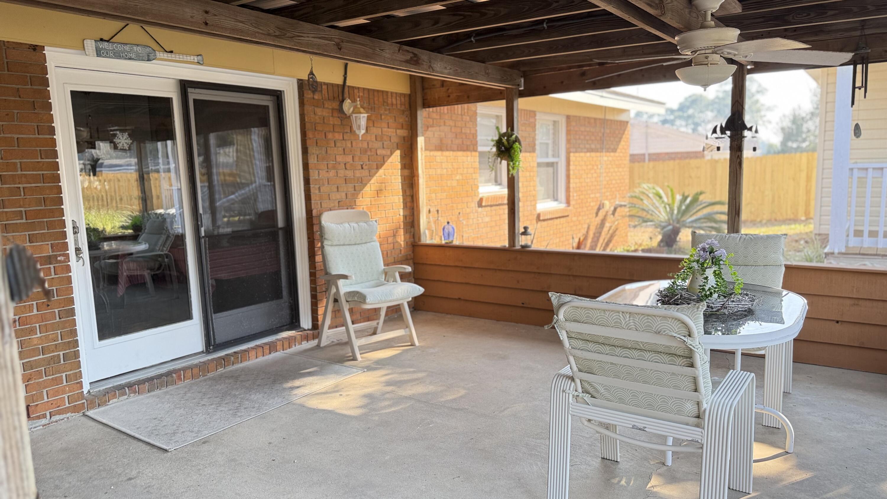 MUNICIPAL 2ND ADD LOT 20 BLK F - Residential