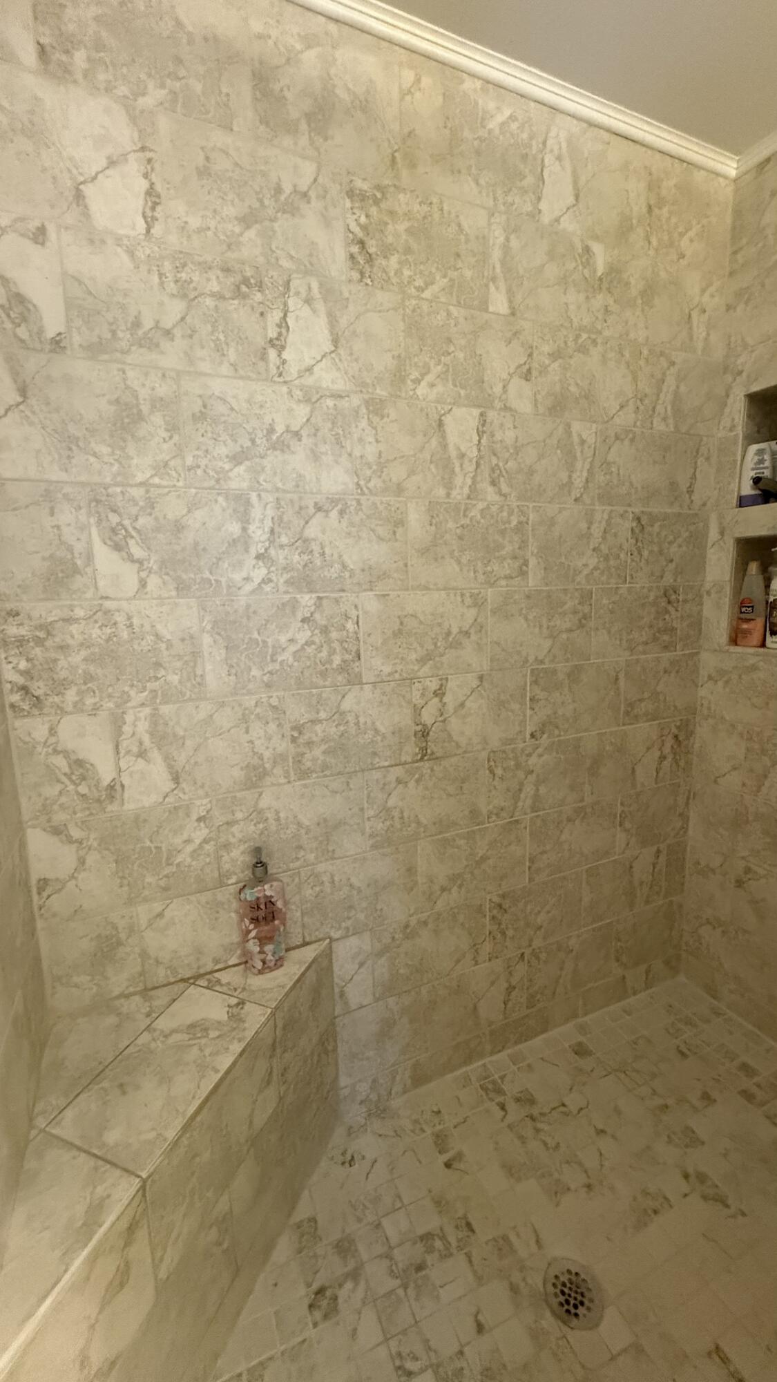 MUNICIPAL 2ND ADD LOT 20 BLK F - Residential