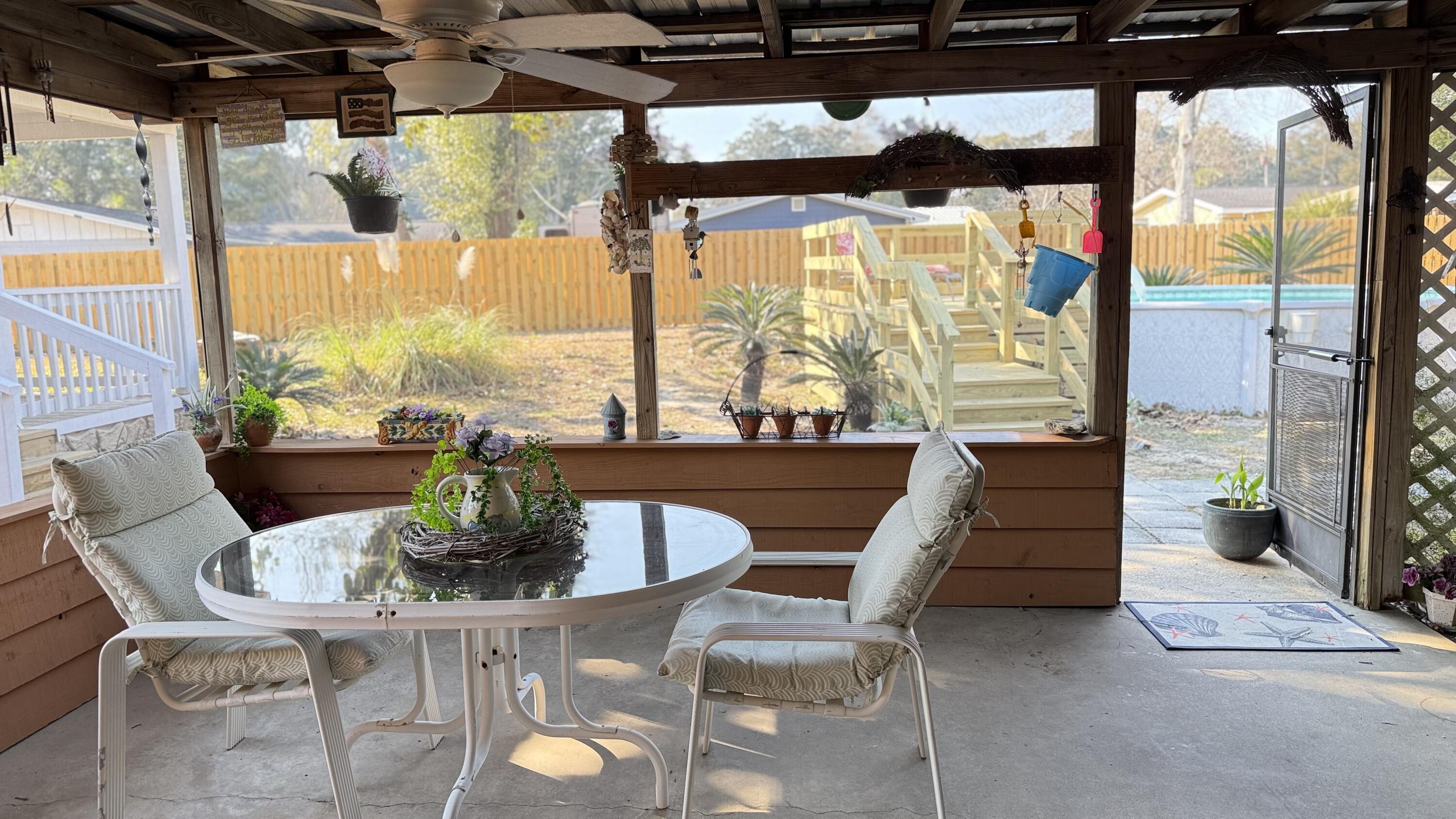 MUNICIPAL 2ND ADD LOT 20 BLK F - Residential