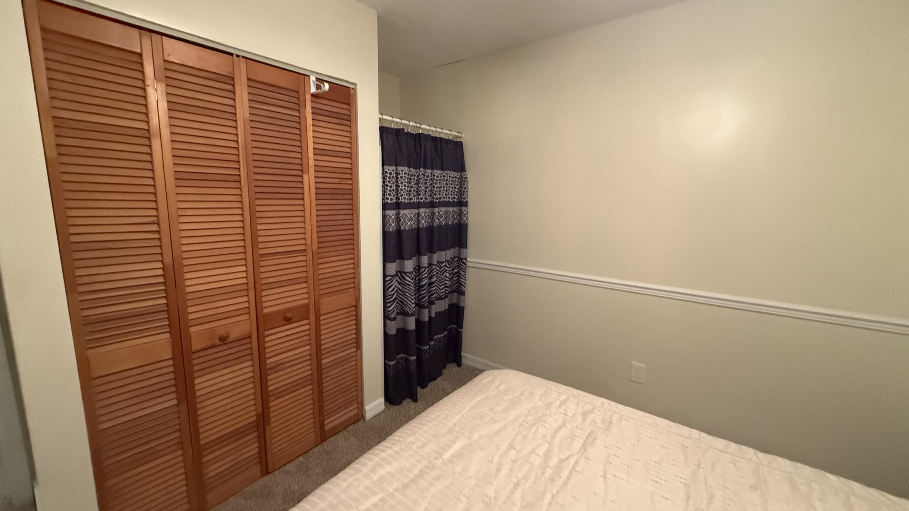 MUNICIPAL 2ND ADD LOT 20 BLK F - Residential